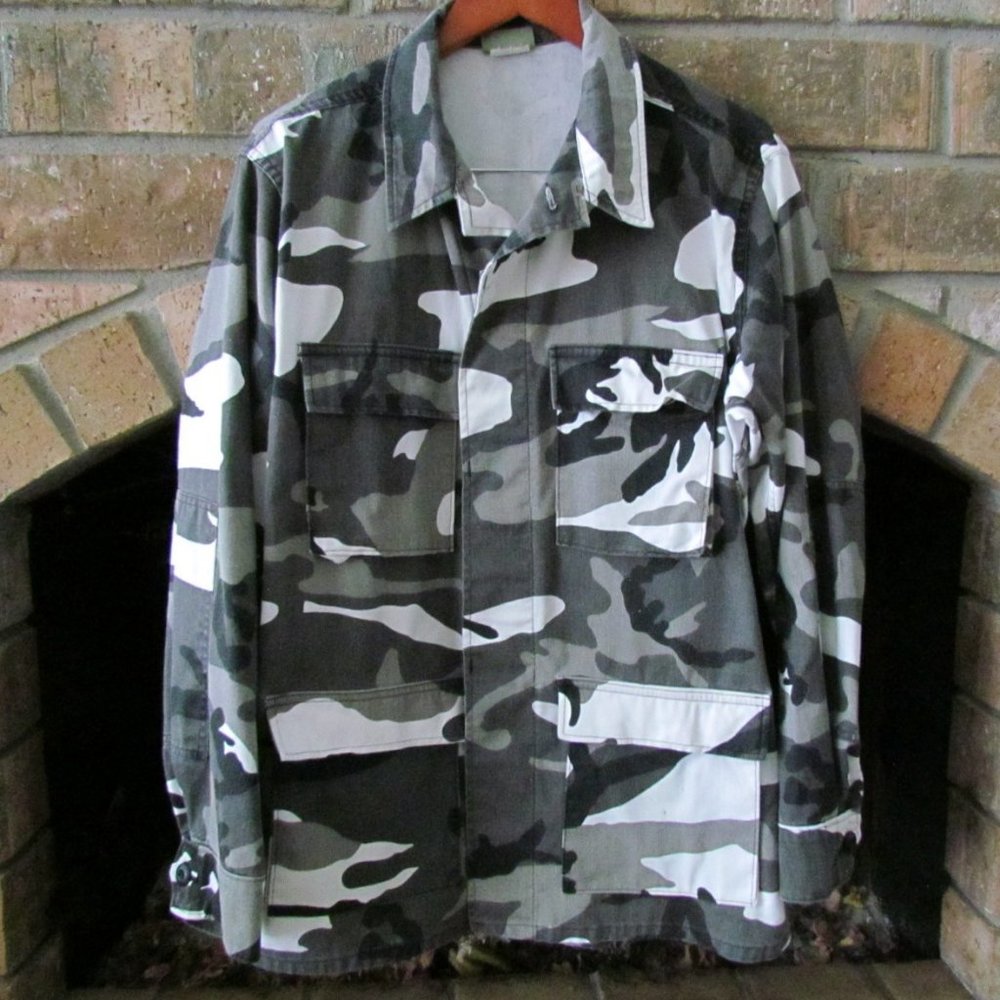 CAMOUFLAGE JACKET, POPPER MILITARY BLACK CAMO COMBAT COAT, MEDIUM-LONG NATO SIZE
